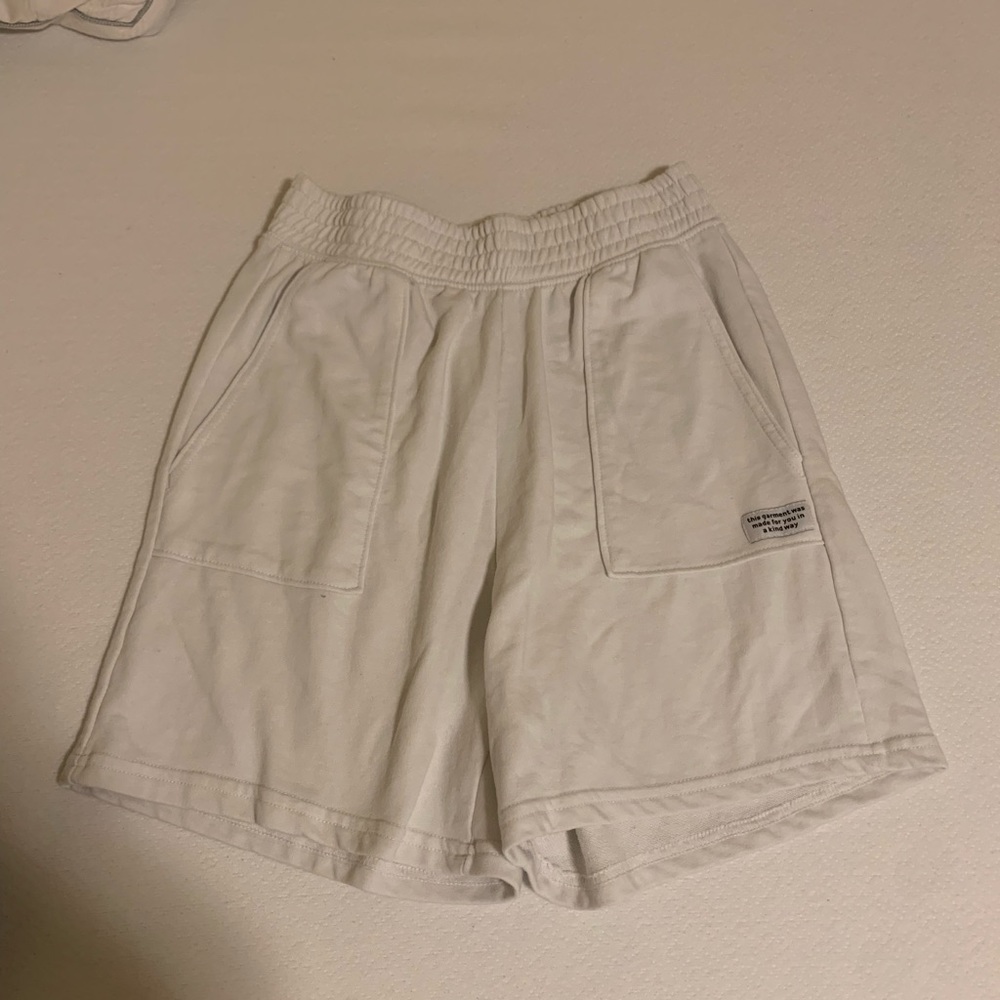 Brand new white shorts from H&M